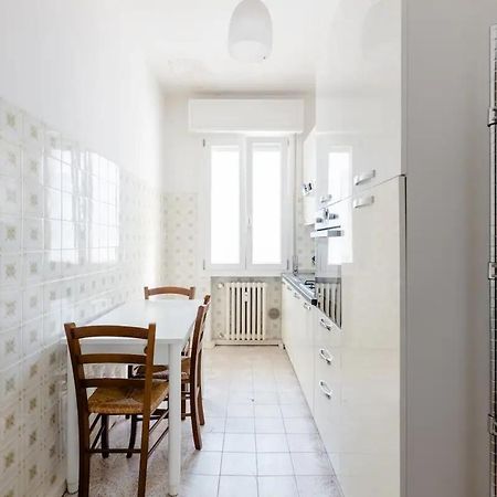 Spaziosa Matrimoniale Nel Centro Di Modena Apartment ภายนอก รูปภาพ