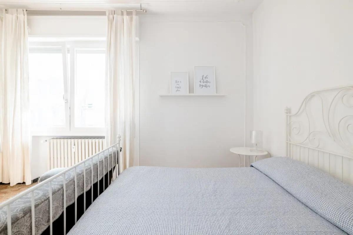 Spaziosa Matrimoniale Nel Centro Di Modena Apartment ภายนอก รูปภาพ